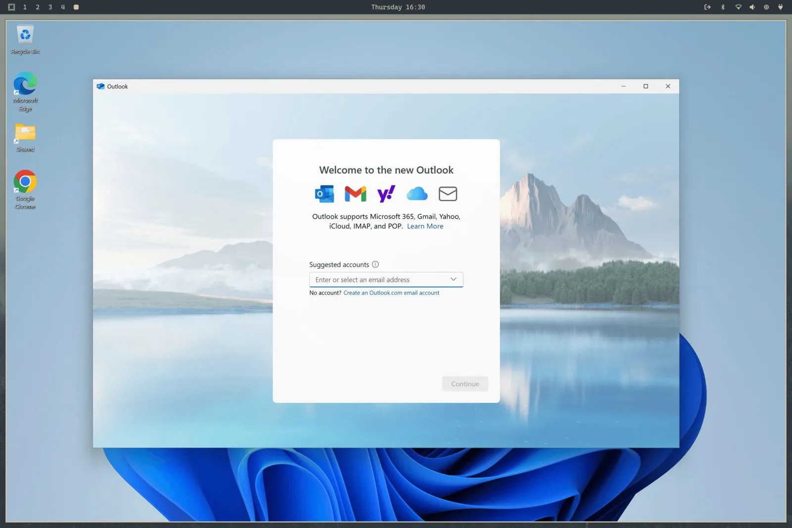 Windows en VM dentro de Omarchy.
