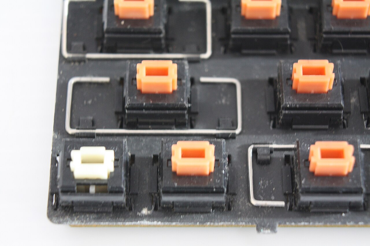 Switches mecánicos en 2026: red, brown, silent y qué conviene en Chile